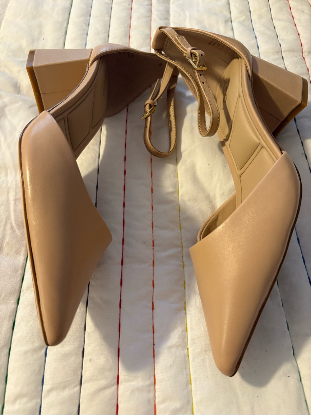 ALDO Beige Pointed Toe Ankle Strap Heels - Picture 4 of 5